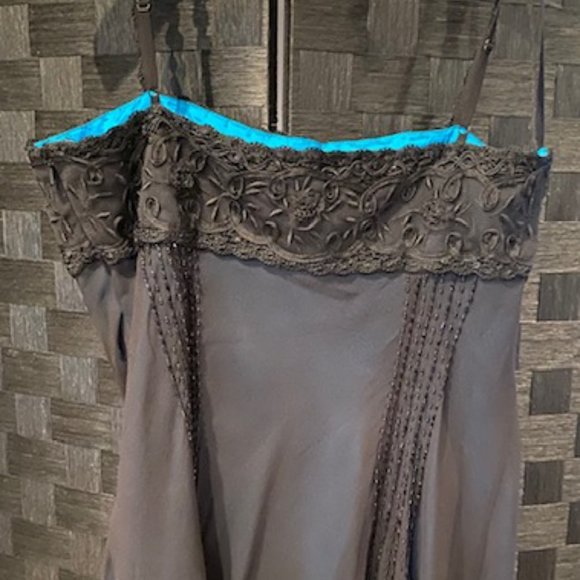 Elegant Black w/ Teal Lining Sequin Cami - Picture 2 of 2